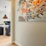 Pearl #1 Apartment *